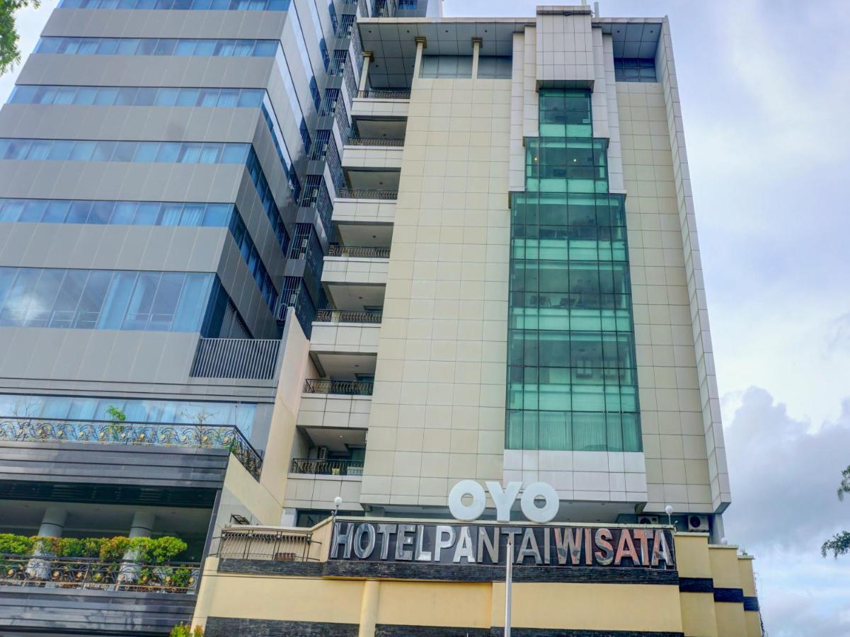 Oyo 3967 Hotel Pantai Wisata Макасар Екстер'єр фото